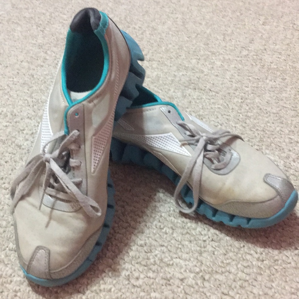 Reebok Zig women’s 9